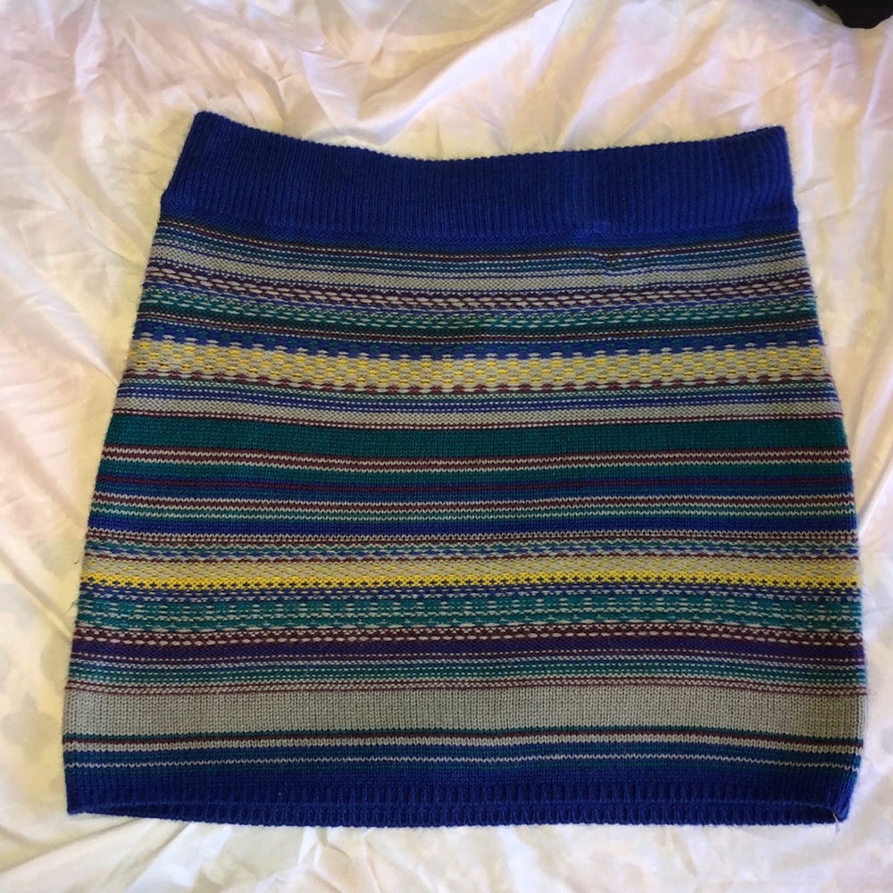 Pretty skirt by Mossimo